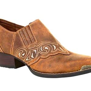 Durango Boots Crush in the Distressed Tan color size 7 new